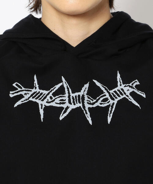 ROYAL FLASH（ロイヤルフラッシュ）の「TheATeR/シアター/有刺鉄線パーカー（パーカー・メンズ・ブラック/ホワイト・FREE）」の6枚目の写真