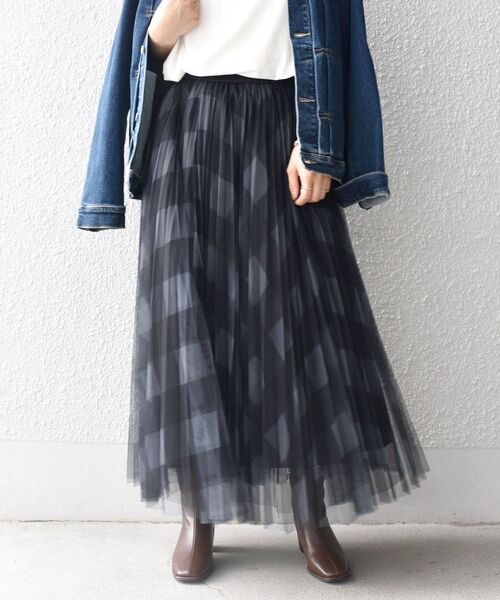 SHIPS（シップス）の「【WEB限定】チュールチェックプリーツスカート◆（スカート・レディース・グレー系その他/ベージュ/グリーン・SMALL/MEDIUM）」の13枚目の写真