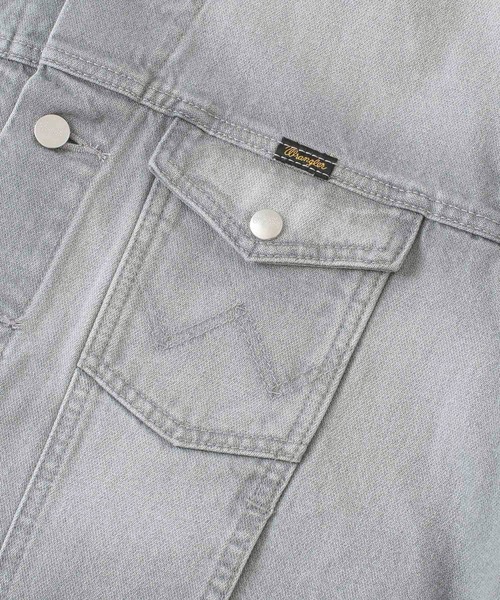 Wrangler（ラングラー）の「『別注』Wrangler×Sonny Label　カットオフデニムジャケット（デニムジャケット・レディース・インディゴブルー/ブラック・ONE）」の22枚目の写真