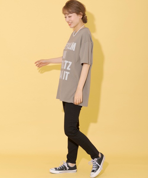 URBAN RESEARCH Sonny Label（アーバンリサーチサニーレーベル）の「スキニーデニム（デニムパンツ・レディース・ブラック/ワンウォッシュ・24/25/26）」の3枚目の写真