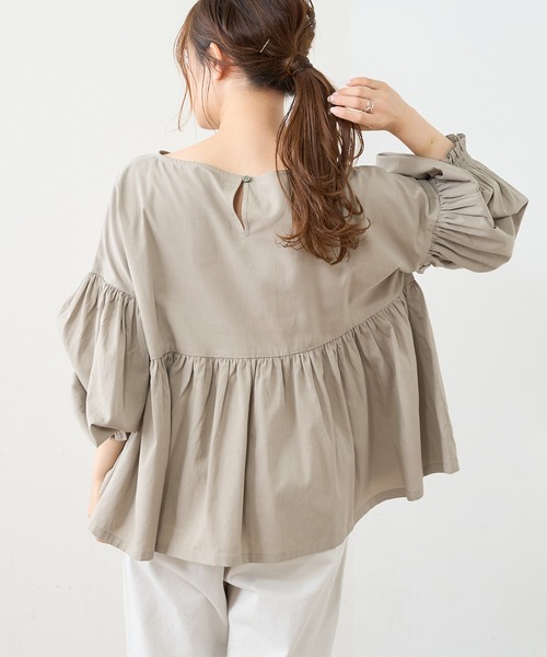 PUAL CE CIN（ピュアルセシン）の「【WEB限定】ギャザースリーブブラウス（シャツ/ブラウス・レディース・オフホワイト/ブラック/グレイッシュベージュ・FREE）」の19枚目の写真