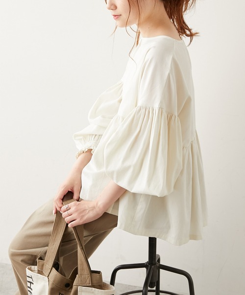 PUAL CE CIN（ピュアルセシン）の「【WEB限定】ギャザースリーブブラウス（シャツ/ブラウス・レディース・オフホワイト/ブラック/グレイッシュベージュ・FREE）」の10枚目の写真