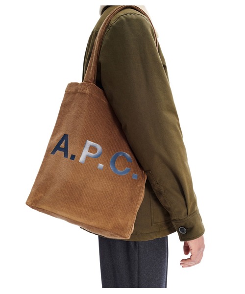 A.P.C.(アーペーセー)の「TOTE LOU 21A(トートバッグ・メンズ・ブラウン/ダークネイビー/ブラウン系その他/カーキ・ONESIZE)」の9枚目の写真