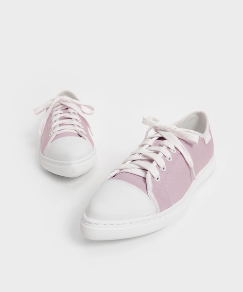 CHARLES & KEITH（チャールズ & キース）の「リサイクルコットン ポインテッドトゥスニーカー / Recycled Cotton Pointed Toe Sneakers（スニーカー・レディース・ブラック/レッド・23cm/24.5cm/22.5cm/23.5cm/25.5cm/25cm）」の13枚目の写真