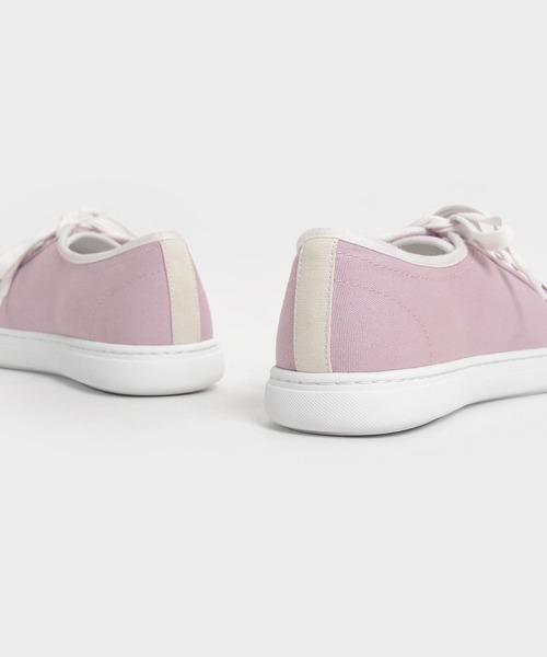 CHARLES & KEITH（チャールズ & キース）の「リサイクルコットン ポインテッドトゥスニーカー / Recycled Cotton Pointed Toe Sneakers（スニーカー・レディース・ブラック/レッド・23cm/24.5cm/22.5cm/23.5cm/25.5cm/25cm）」の15枚目の写真