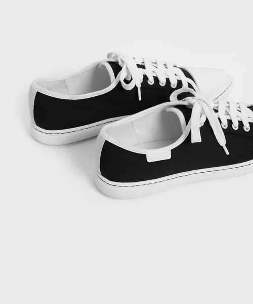 CHARLES & KEITH（チャールズ & キース）の「リサイクルコットン ポインテッドトゥスニーカー / Recycled Cotton Pointed Toe Sneakers（スニーカー・レディース・ブラック/レッド・23cm/24.5cm/22.5cm/23.5cm/25.5cm/25cm）」の22枚目の写真