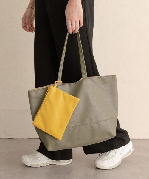 RODE SKO（ロデスコ）の「洗えるフェイクレザートート（トートバッグ・レディース・カーキ/グレー/キャメル・ONE）」の3枚目の写真