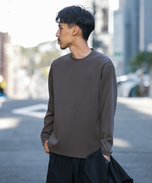 URBAN RESEARCH DOORS（アーバンリサーチドアーズ）の「クリアダンボールプルオーバー（Tシャツ/カットソー・メンズ・チャコールグレー/カーキ/グレー系その他/オフホワイト・40/38）」の5枚目の写真