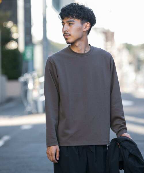 URBAN RESEARCH DOORS（アーバンリサーチドアーズ）の「クリアダンボールプルオーバー（Tシャツ/カットソー・メンズ・チャコールグレー/カーキ/グレー系その他/オフホワイト・40/38）」の7枚目の写真