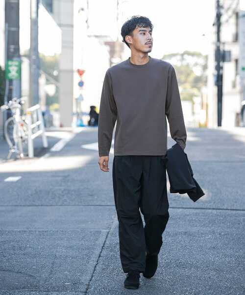 URBAN RESEARCH DOORS（アーバンリサーチドアーズ）の「クリアダンボールプルオーバー（Tシャツ/カットソー・メンズ・チャコールグレー/カーキ/グレー系その他/オフホワイト・40/38）」の8枚目の写真