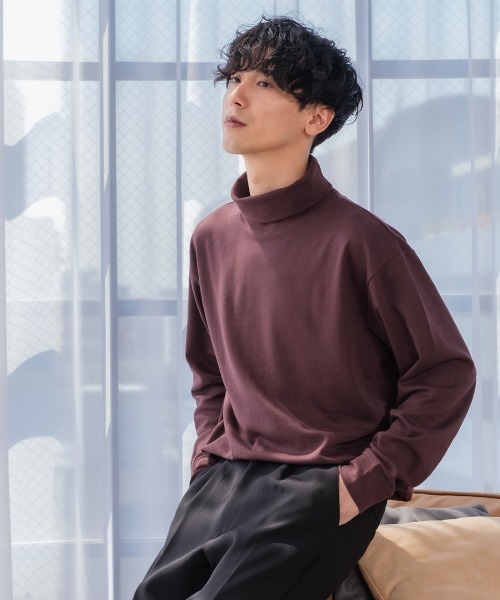 improves(インプローブス)の「サステナブルポリ ポンチ タートルネック ロンT(Tシャツ/カットソー・メンズ・ホワイト/グレイッシュベージュ/ワイン/スミクロ・MEDIUM/LARGE)」の17枚目の写真