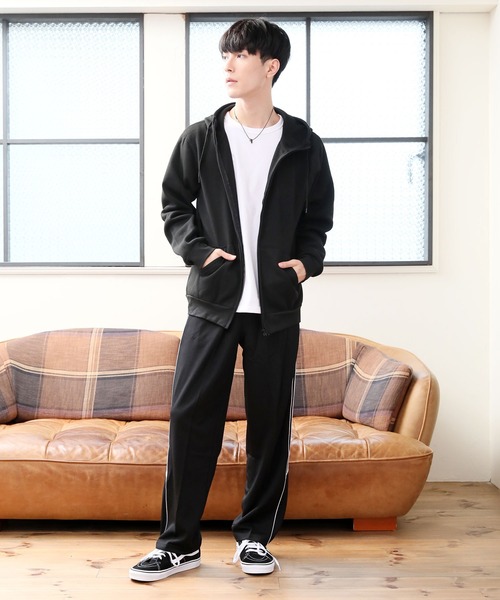 TopIsm（トップイズム）の「【2022】サイドライン入りストレートジャージトラックパンツ（その他パンツ・メンズ・ネイビー/ブラック×グレー/ブラック×ホワイト/ブラック×ゴールド・LL/M/L）」の9枚目の写真