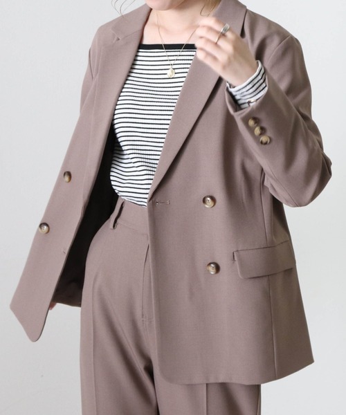 Cheek（チーク）の「無地ダブルブレストテーラードジャケット（テーラードジャケット・レディース・ワインレッド/モカ・MEDIUM）」の2枚目の写真