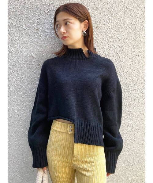 EMODA(エモダ)の「スリットステップニット(ニット/セーター・レディース・ブラック/カーキ/アイボリー/キャメル・FREE)」の9枚目の写真