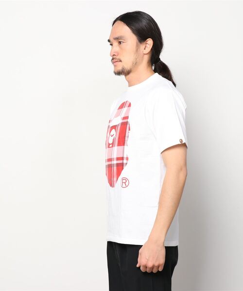 A BATHING APE（アベイシングエイプ）の「BAPE CHECK GIFT APE HEAD TEE M（Tシャツ/カットソー・メンズ・ホワイト/ブラック・MEDIUM/XXX-LARGE/X-LARGE/LARGE/SMALL/XX-LARGE）」の7枚目の写真