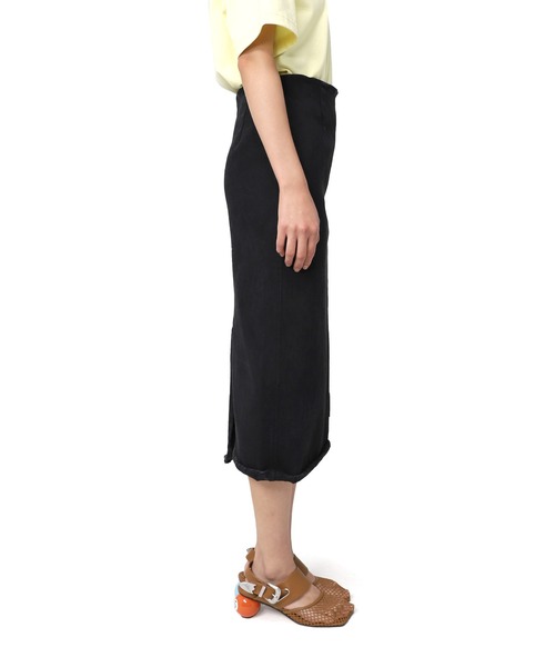 Maison MIHARA YASUHIRO(メゾンミハラヤスヒロ)の「Shrunk Chino Tight Skirt(デニムスカート・レディース・ホワイト・38)」の12枚目の写真