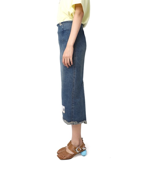 Maison MIHARA YASUHIRO(メゾンミハラヤスヒロ)の「Shrunk Chino Tight Skirt(デニムスカート・レディース・ホワイト・38)」の16枚目の写真