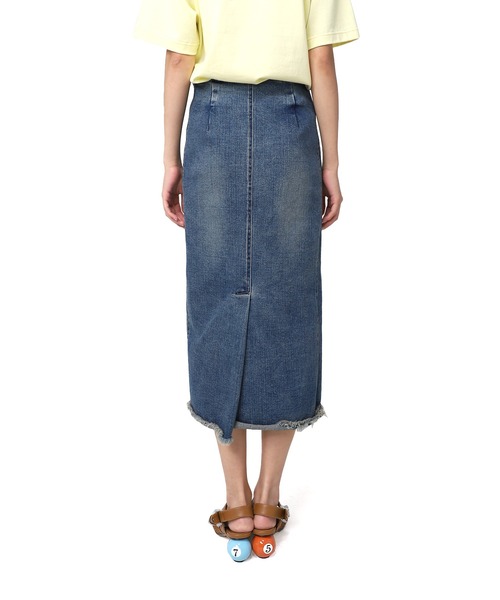 Maison MIHARA YASUHIRO(メゾンミハラヤスヒロ)の「Shrunk Chino Tight Skirt(デニムスカート・レディース・ホワイト・38)」の17枚目の写真