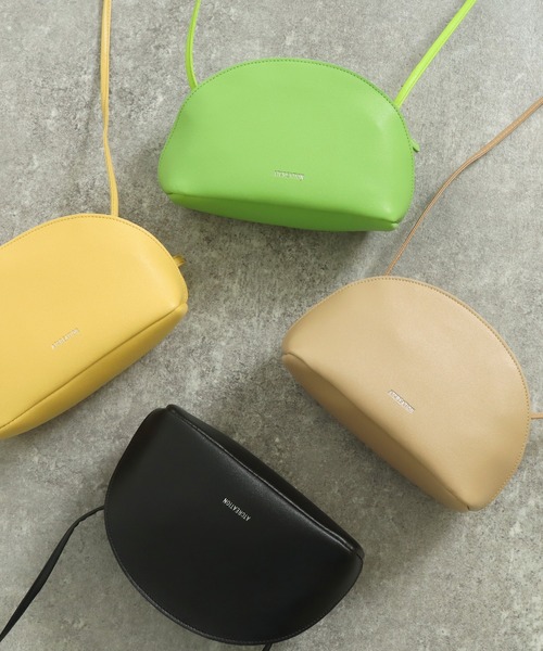 AULI（アウリィ）の「ラウンドZIPショルダーバッグ（ショルダーバッグ・レディース・ブラック/ベージュ/イエロー/イエロー×グリーン・FREE）」の3枚目の写真