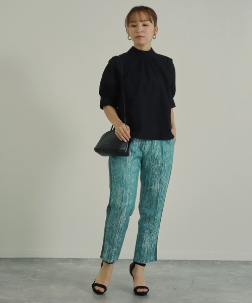 AULI（アウリィ）の「ラウンドZIPショルダーバッグ（ショルダーバッグ・レディース・ブラック/ベージュ/イエロー/イエロー×グリーン・FREE）」の10枚目の写真