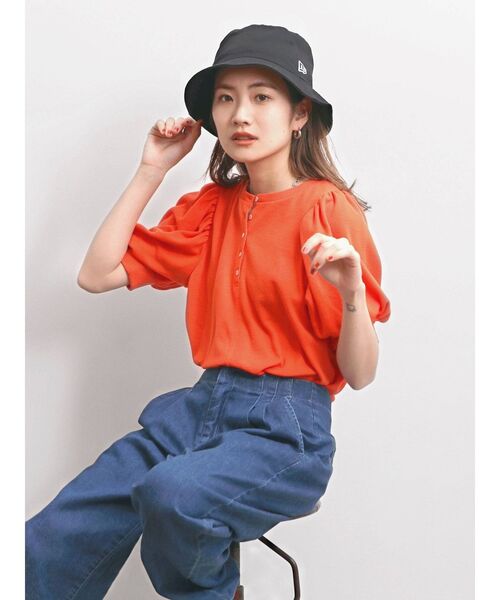 Ungrid(アングリッド)の「【WEB限定】ショルダーデザインTee(Tシャツ/カットソー・レディース・オフホワイト/ブラック/オレンジ/ブルー・FREE)」の4枚目の写真