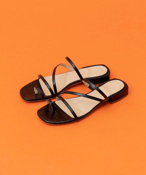 FABIO RUSCONI(ファビオルスコーニ)の「【FABIO RUSCONI/ファビオ ルスコーニ】ローヒールストラップサンダル【MAISON SPECIAL/メゾンスペシャル】(サンダル・レディース・ブラック/ブラウン/オレンジ/ブルー/グリーン・36.5/37.5)」の2枚目の写真