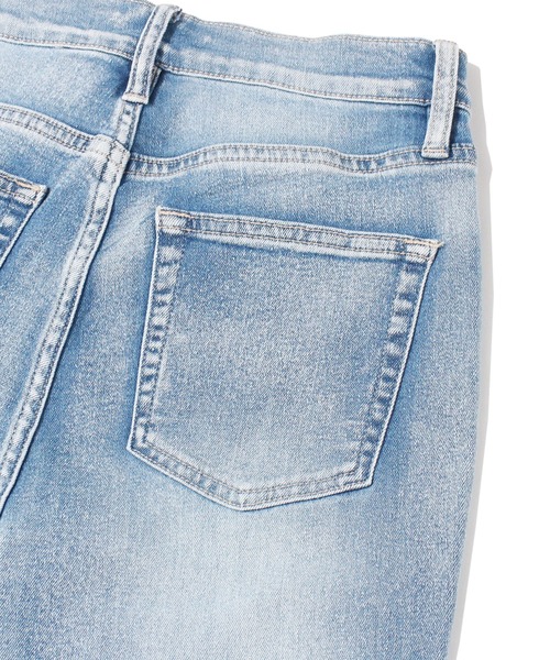 one way（ワンウェイ）の「センタースリットデニムフレアパンツ（デニムパンツ・レディース・ライトブルー/ブラック系その他/ダークブルー・S/M）」の6枚目の写真