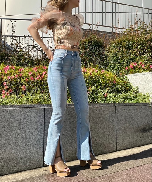 one way（ワンウェイ）の「センタースリットデニムフレアパンツ（デニムパンツ・レディース・ライトブルー/ブラック系その他/ダークブルー・S/M）」の13枚目の写真