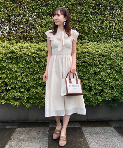 31 Sons de mode（トランテアン　ソン　ドゥ　モード）の「リボンタイラッフルスリーブワンピース（ワンピース・レディース・ピンク/ブラック/オフホワイト・36/38）」の19枚目の写真