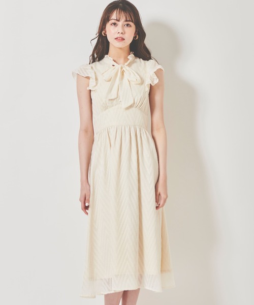 31 Sons de mode（トランテアン　ソン　ドゥ　モード）の「リボンタイラッフルスリーブワンピース（ワンピース・レディース・ピンク/ブラック/オフホワイト・36/38）」の6枚目の写真