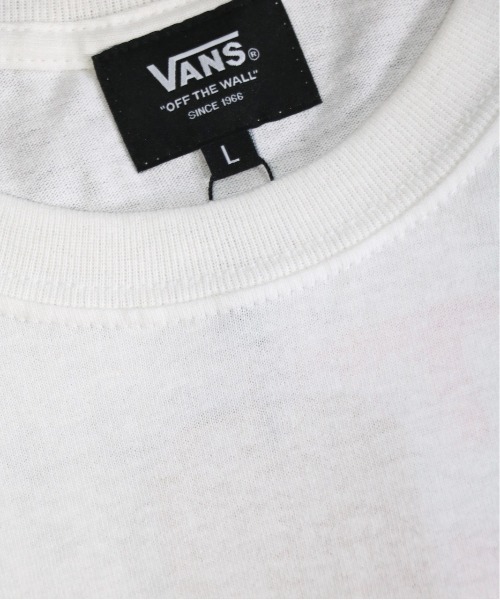 VANS(バンズ)の「VANS/ヴァンズ SCENE 21 OTW S/S TEE シーン21オフザウォール SS TEE(Tシャツ/カットソー・メンズ・ホワイト/ネイビー/イエロー・MEDIUM/LARGE/X-LARGE)」の7枚目の写真