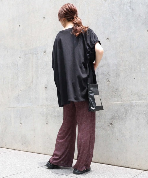 HONEYSUCKLE ROSE（ハニーサックルローズ）の「【HONEYSUCKLE ROSE】ギャザースリーブチュニック（チュニック・レディース・ブラック/ホワイト/パープル・M/L）」の21枚目の写真