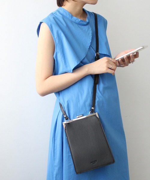 GeeRA（ジーラ）の「がま口スクエアショルダー（ショルダーバッグ・レディース・ブラック/ベージュ/ピンク/オレンジ・FREE）」の2枚目の写真