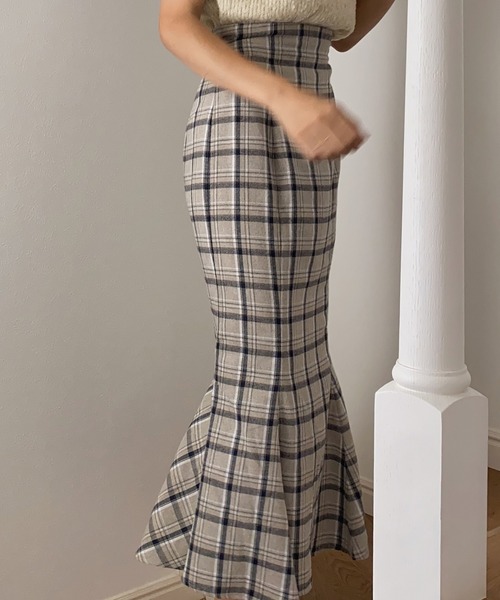 LAUIR（ラウアー）の「チェックマーメイドスカート（スカート・レディース・グリーン/ブラウン/ネイビー/ベージュ・LARGE/X-LARGE/SMALL/MEDIUM）」の3枚目の写真