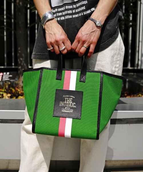 intoxic.（イントキシック）の「intoxic(イントキシック) MINI 2HANDLES/トートバック（トートバッグ・レディース・ブラック/グリーン/アイボリー・F）」の3枚目の写真
