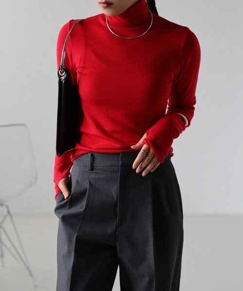 r.（アールドット）の「フィンガーホール タートルニット（ニット/セーター・レディース・ブラック/ダークグリーン/パープル/オレンジ/マスタード/モカ/キナリ/オフホワイト/グレー/ブルー/ブラウン/ライム/レッド/チャコールグレー/ターコイズブルー/グリーン/ピンク・FREE）」の16枚目の写真