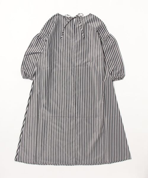 Samansa Mos2 blue(サマンサモスモスブルー)の「ストライプワンピース(ワンピース・レディース・ブラック/ベージュ/グリーン・フリ-)」の4枚目の写真