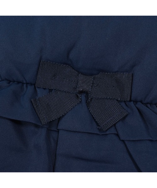 BeBe（ベベ）の「BeBe/撥水 タフタ 裾 フリル ダウン ベスト (90~150cm)（ダウンベスト・キッズ・ピンク/ネイビー・120/140/100/110/90/150/130）」の9枚目の写真