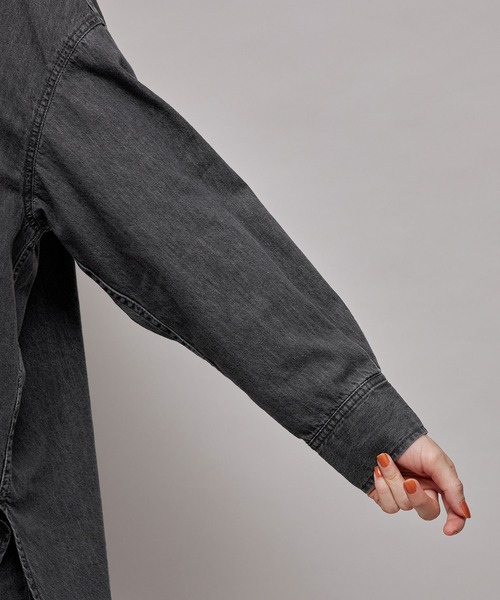 ROPE'（ロペ）の「セットアップ対応/サスティナブルタイ付きデニムシャツ（シャツ/ブラウス・レディース・ブラック/ブルー系その他4・38）」の14枚目の写真