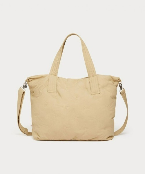 Bonpoint（ボンポワン）の「チェリーエンブロイダリー バッグ（マザーズバッグ・キッズ・ベージュ系その他・FREE）」の2枚目の写真