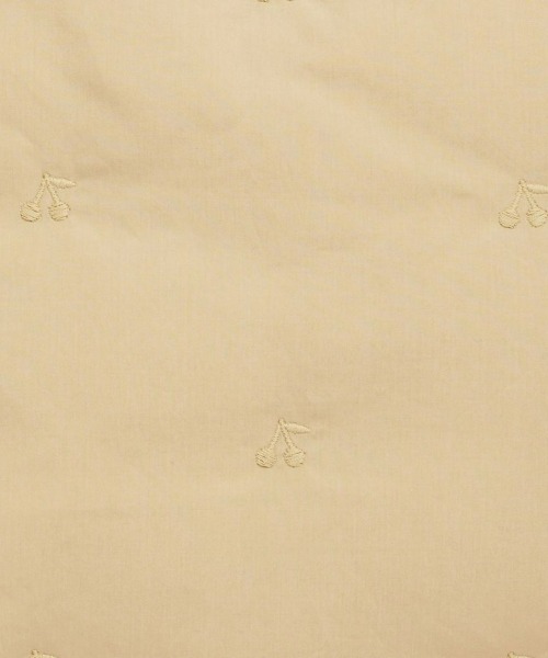 Bonpoint（ボンポワン）の「チェリーエンブロイダリー バッグ（マザーズバッグ・キッズ・ベージュ系その他・FREE）」の3枚目の写真