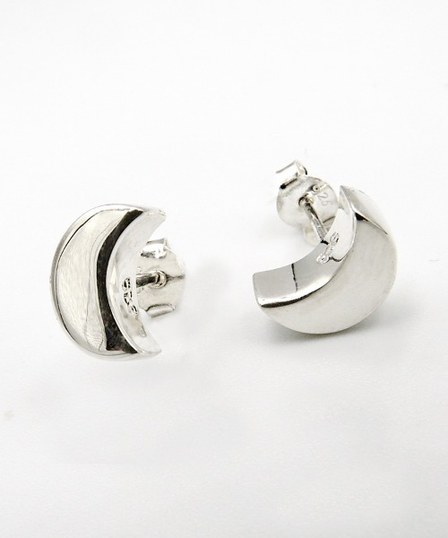 TONE SELECT GOODS(トーンセレクトグッズ)の「925 SILVER ACC/ミニムーンドロップピアスSV925(OG)(ピアス(両耳用)・レディース・シルバー・FREE)」の3枚目の写真