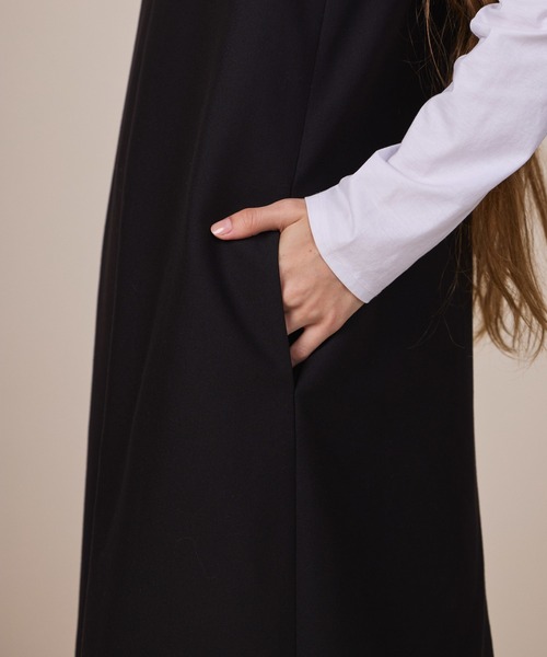 ReNorm(リノーム)の「【YUKIコラボ】ショートベスト×ジャンスカセット(ジャンパースカート・レディース・ブラック/モカ・フリー)」の10枚目の写真