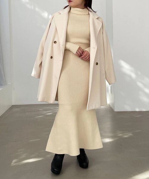 MAJESTIC LEGON（マジェスティックレゴン）の「ダブルブレストハーフコート（ダウンジャケット/コート・レディース・アイボリー/グレー/ブラック・SMALL/MEDIUM）」の4枚目の写真