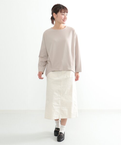 ikka(イッカ)の「カットカルゼ裾タックプルオーバー(Tシャツ/カットソー・レディース・ベージュ/レッド/ブラック・M/L)」の12枚目の写真
