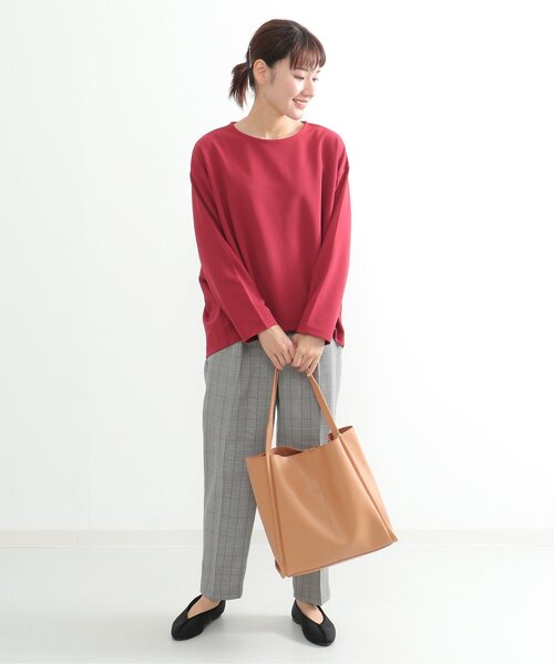 ikka(イッカ)の「カットカルゼ裾タックプルオーバー(Tシャツ/カットソー・レディース・ベージュ/レッド/ブラック・M/L)」の13枚目の写真