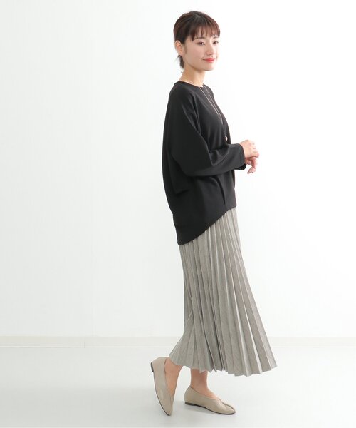 ikka(イッカ)の「カットカルゼ裾タックプルオーバー(Tシャツ/カットソー・レディース・ベージュ/レッド/ブラック・M/L)」の15枚目の写真