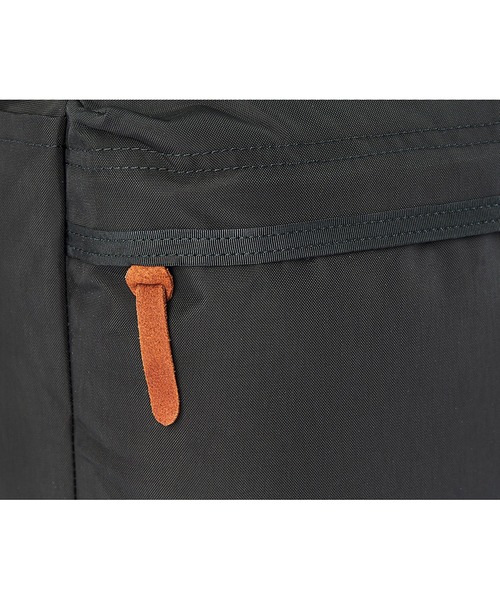 GREGORY（グレゴリー）の「EASY PEASY DAY L / イージー ピージーデイプラス / ブラック（バックパック/リュック・メンズ・ブラック・ONE SIZE）」の2枚目の写真