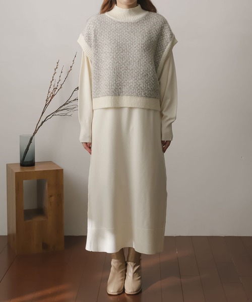 SENSE OF PLACE by URBAN RESEARCH(センスオブプレイスバイアーバンリサーチ)の「ストレッチレイヤードニットワンピース(ワンピース・レディース・グリーン/アイボリー/チャコールグレー・ONE)」の5枚目の写真