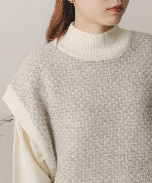 SENSE OF PLACE by URBAN RESEARCH(センスオブプレイスバイアーバンリサーチ)の「ストレッチレイヤードニットワンピース(ワンピース・レディース・グリーン/アイボリー/チャコールグレー・ONE)」の11枚目の写真